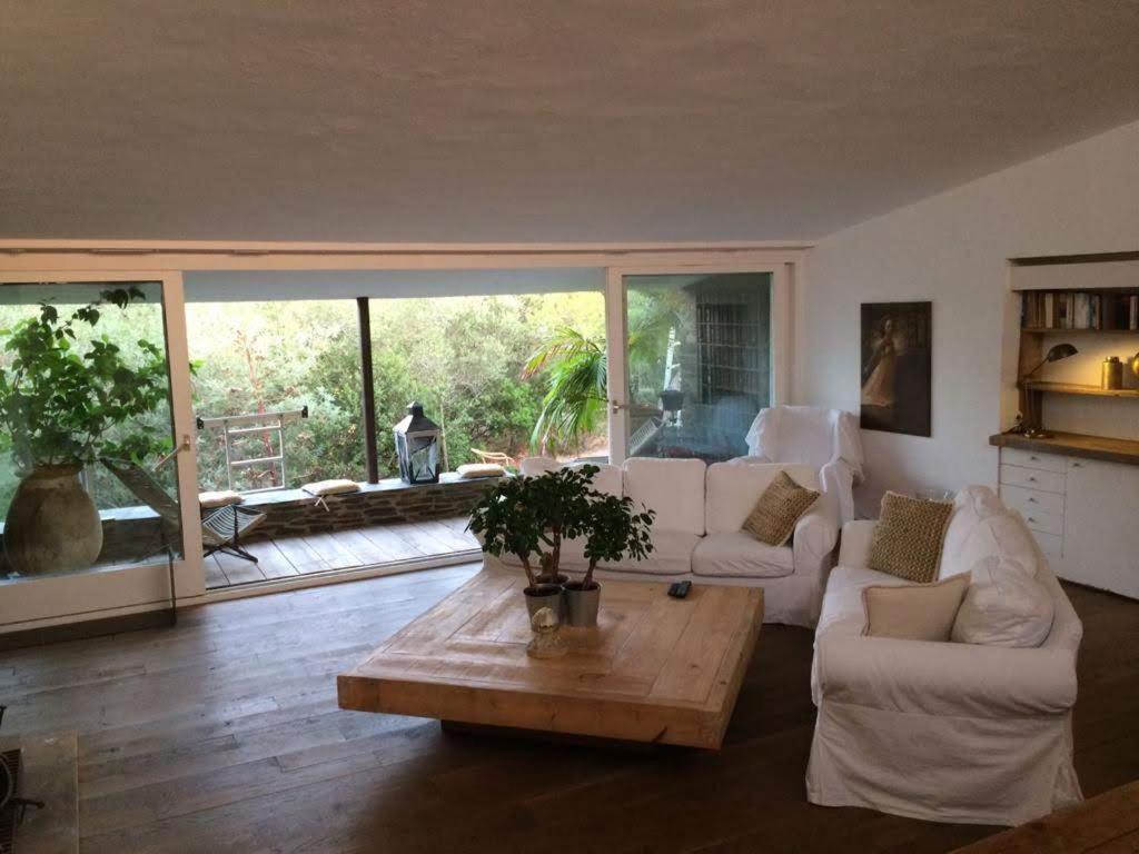 Isla Privada en Cadaqués de ensueño con 11 habitaciones dobles con baño privado y piscina Exterior foto