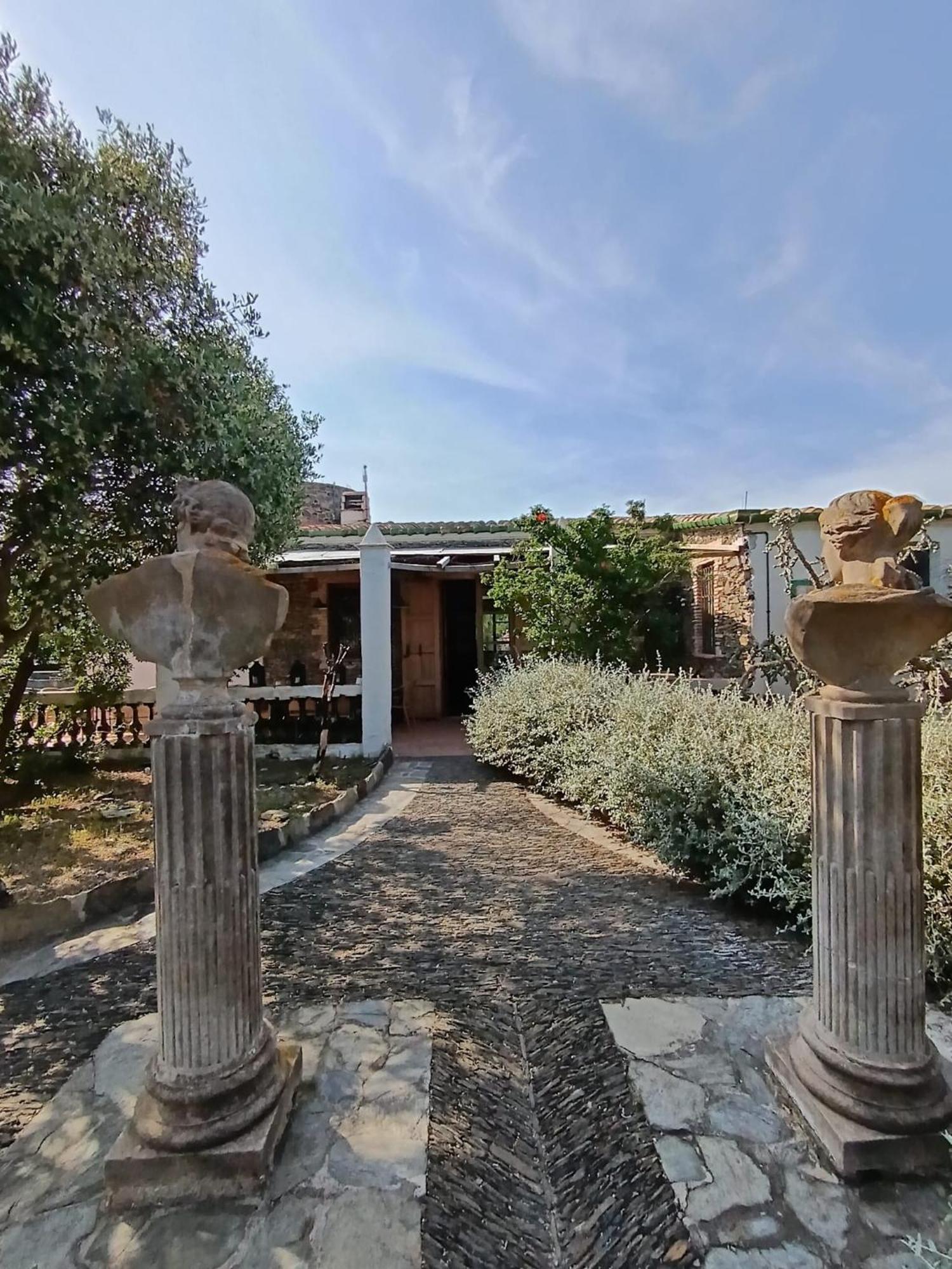 Isla Privada en Cadaqués de ensueño con 11 habitaciones dobles con baño privado y piscina Exterior foto