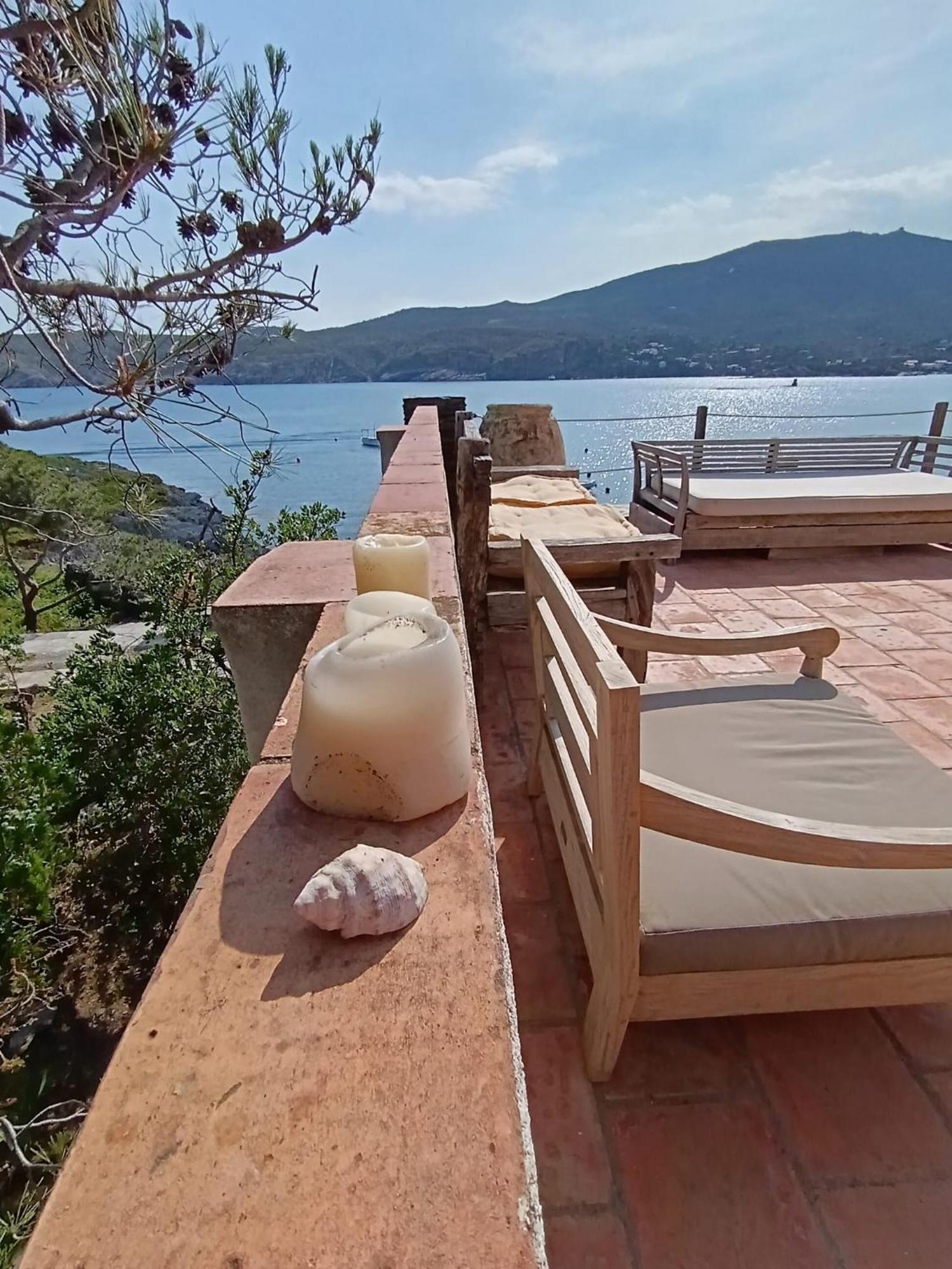 Isla Privada en Cadaqués de ensueño con 11 habitaciones dobles con baño privado y piscina Exterior foto
